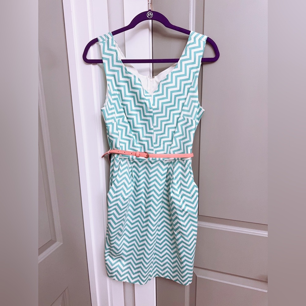 City Studio Mint & White Chevron Sleeveless Dress with Pink Belt Size 11 NWT - Picture 5 of 6